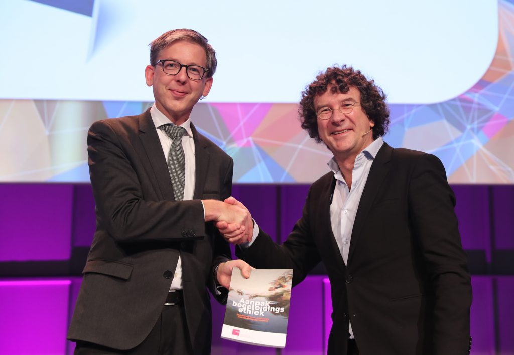 overhandiging begeleidingsethiek