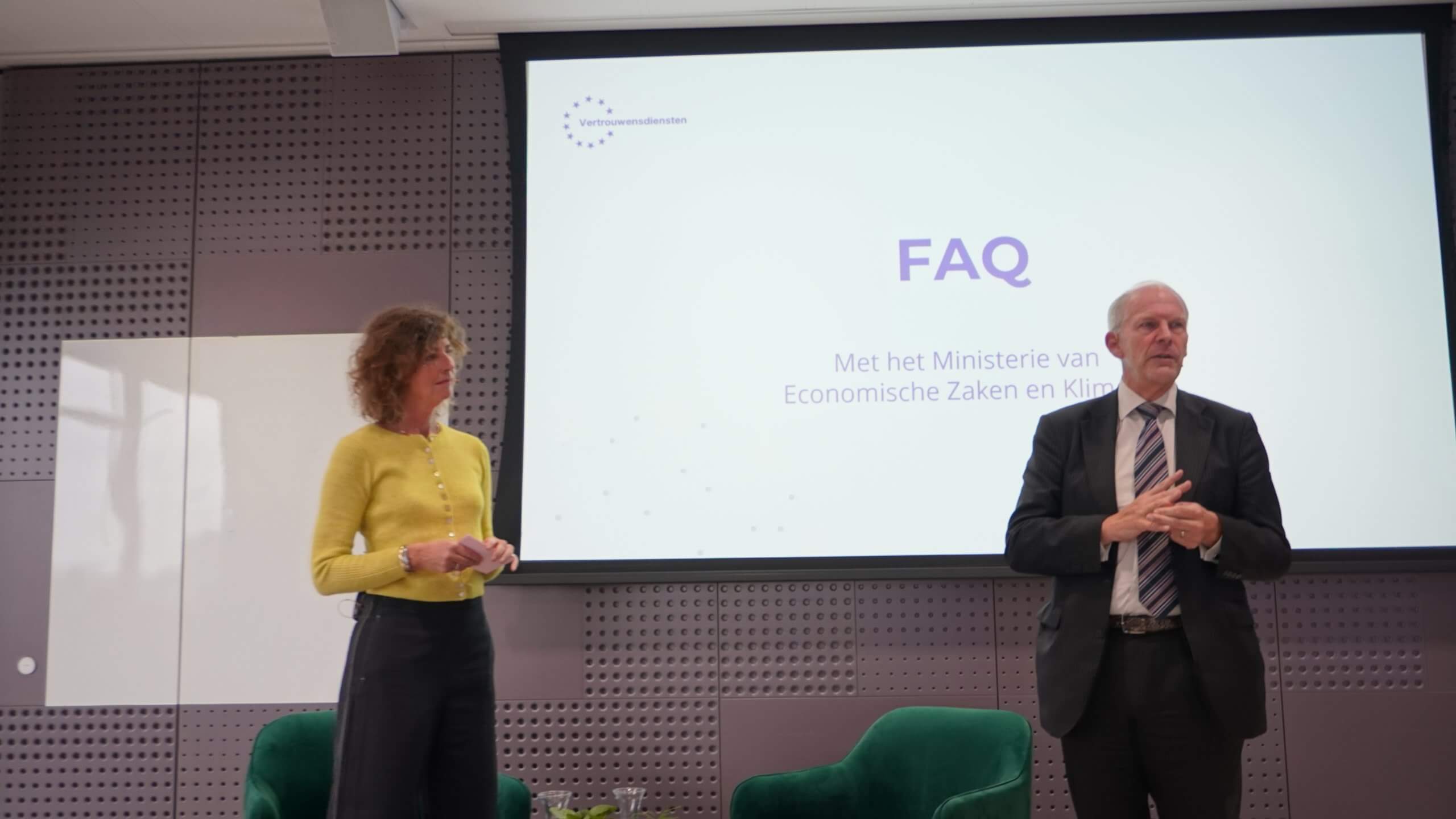 Vragen aan EZK over de European Business Wallet